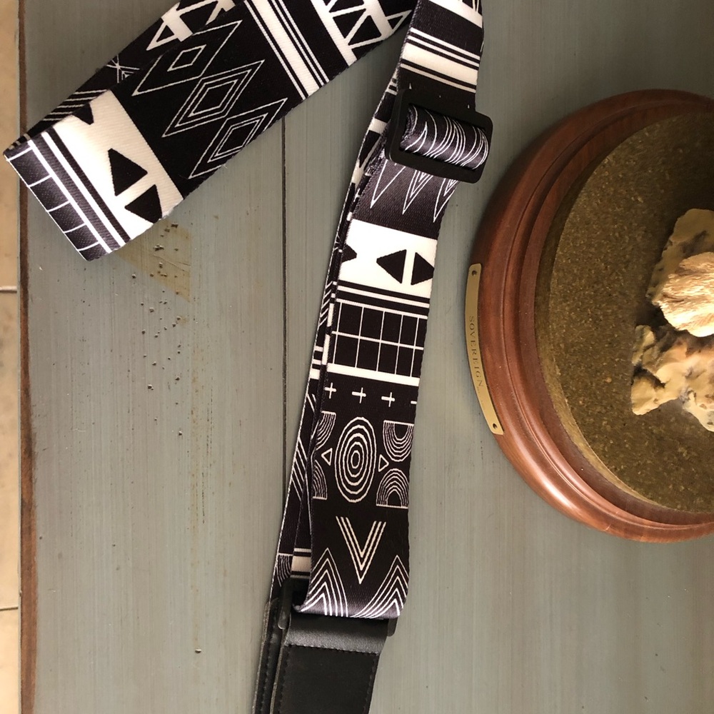 Black & White Geo-Pattern Guitar Strap - Men Accessories